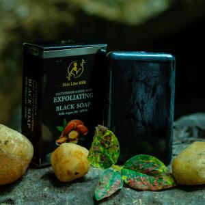 Glutathione & Kojic Acid Exfoliating – Black Soap